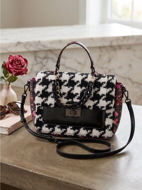Betsey Johnson Black and White Houndstooth  Crossbody Purse